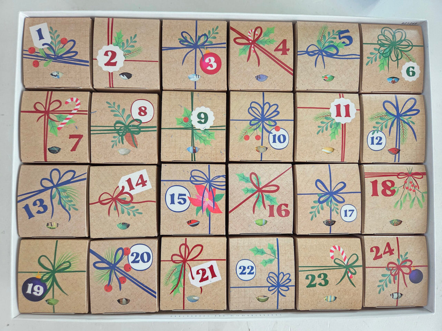 2025 Ravensburger julkalender - (24 x 54)